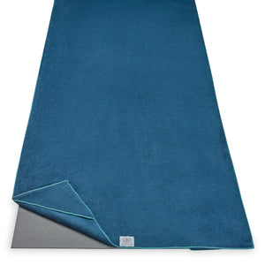 
                  
                    Laden Sie das Bild in den Galerie-Viewer, Stay-Put Yoga Mat Towel - Yoga Handtuch | mit Ecktaschen - Blau
                  
                