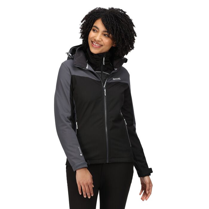 Desoto VII - Damen Softshell-Jacke | mit Nackenschutz und abnehmbarer Kapuze - Schwarz - Damenjacke Outdoor - Regatta - Sportrabatt